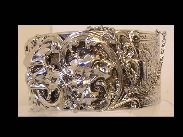 Vintage Mythology God Bacchus Lion Head hinge bracelet