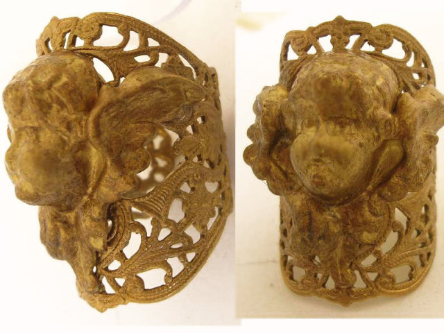 Vintage Gothic Winged Cherub angel head ring