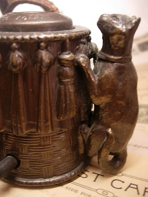 ANtique electric CAT Cigar lighter with magical powers