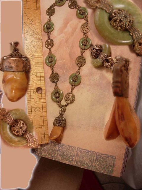 Antique Tooth necklace Bizarre Victorian Chinese Jade Very OLD