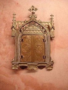 ANtique Miniature Traveling Religious Icon Shrine with hinged doors
