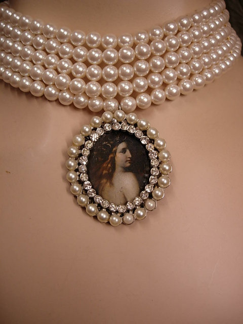 Gothic WIde pearl choker with portrait pendant and Drop chandelier earrings
