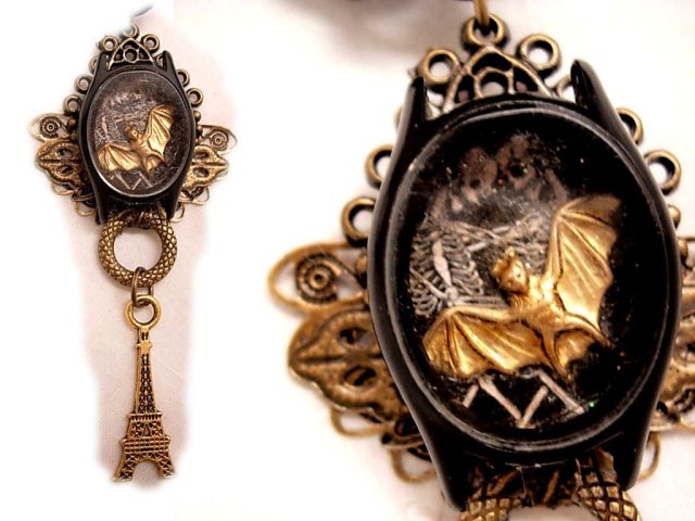 Gothic Last Kiss in Paris morbid macabre memento miniature fob necklace Shrine Reliquary