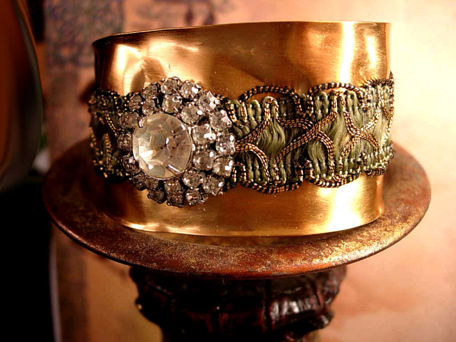 Baroque Paste Rhinestone cuff bracelet