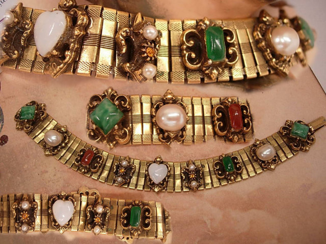 Vintage Art Deco Bookchain Bracelet pearls carnelian and more jewels