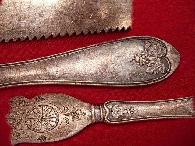 ANtique VIctorian Wedding Cake Knife UNUSUAL Carvings