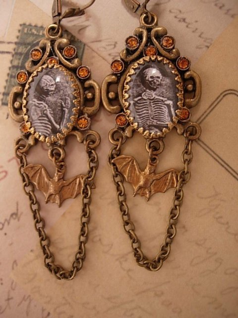 Bizarre gothic Macabre Corpse memoriam earrings with bats and chains and more