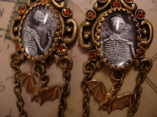 Bizarre gothic Macabre Corpse memoriam earrings with bats and chains and more