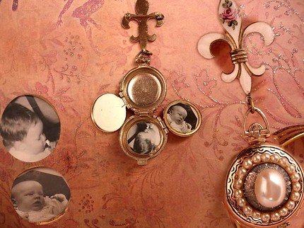 Vintage DEco Enamel pocketwatch locket and Fleur de lis Brooch