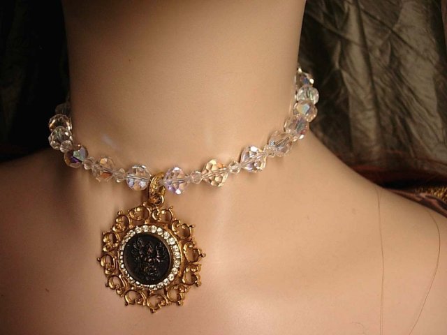 ANtique Nouveau jeweled Angel Crystal choker Necklace