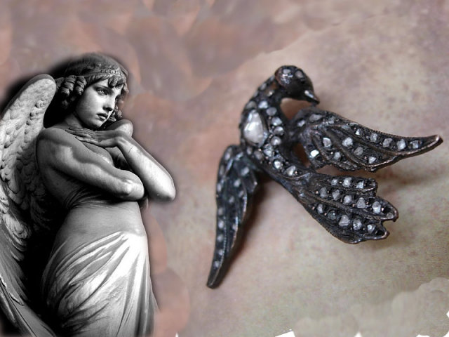 Antique Georgian 55 diamond Saint d 'esprit Brooch Cleave cut diamonds