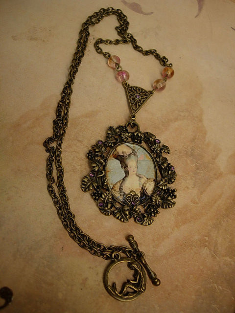 Marie Antoinette necklace baroque with mermaid goddess clasp