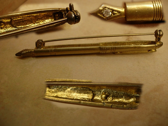 Antique Fountain pen brooch with Rhinestone nib