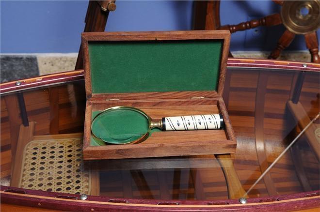 Magnifying Glass 4-Inch Wood Box New OM-151