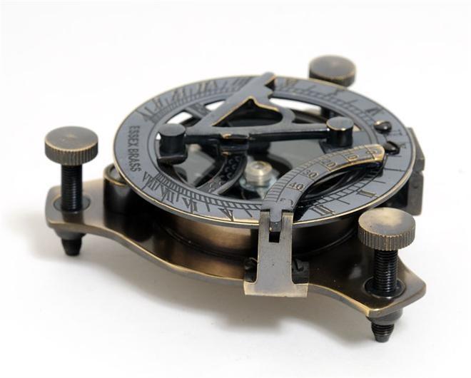 Compass Sundial Medium Wood Box New OM-123