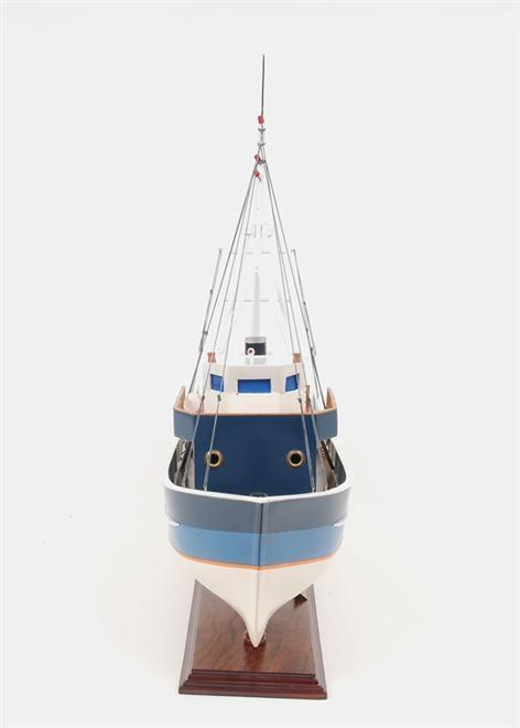 Model Ship La Confiance Boats Sailing Painted Wooden Exotic Wood New OM-25