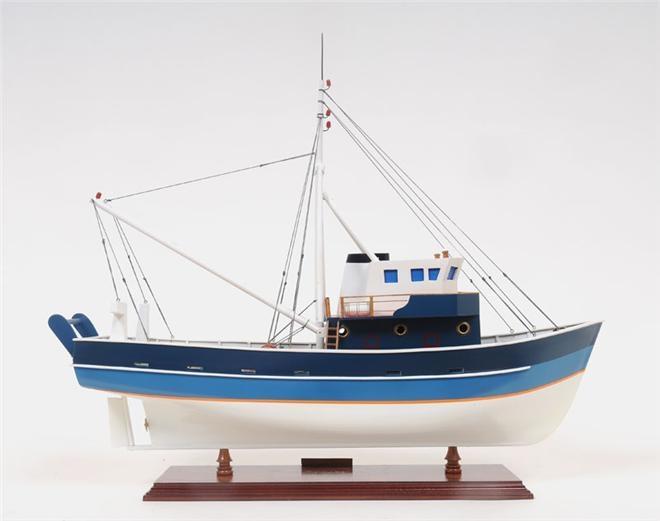 Model Ship La Confiance Boats Sailing Painted Wooden Exotic Wood New OM-25