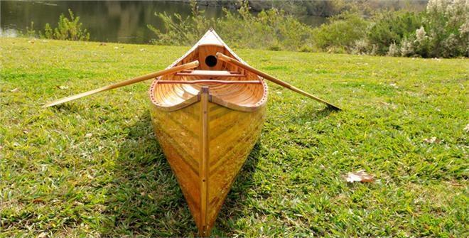 Canoe With Ribs Curved Bow 12-Ft Marine