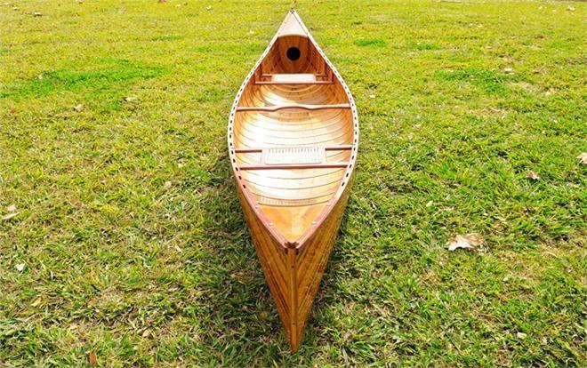 Canoe With Ribs Curved Bow 12-Ft Marine