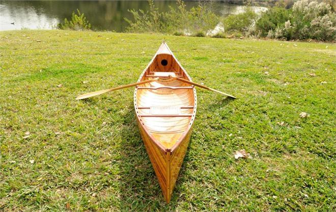 Canoe With Ribs Curved Bow 12-Ft Marine