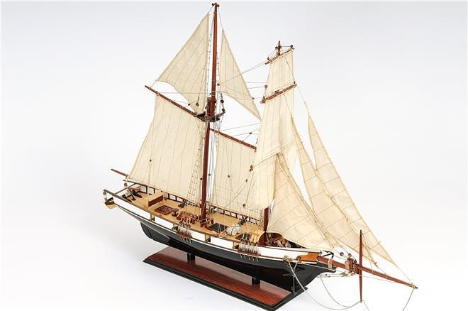 New Model Ship Harvey Painted OM-228