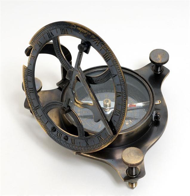 Compass Sundial Small Wood Box New OM-