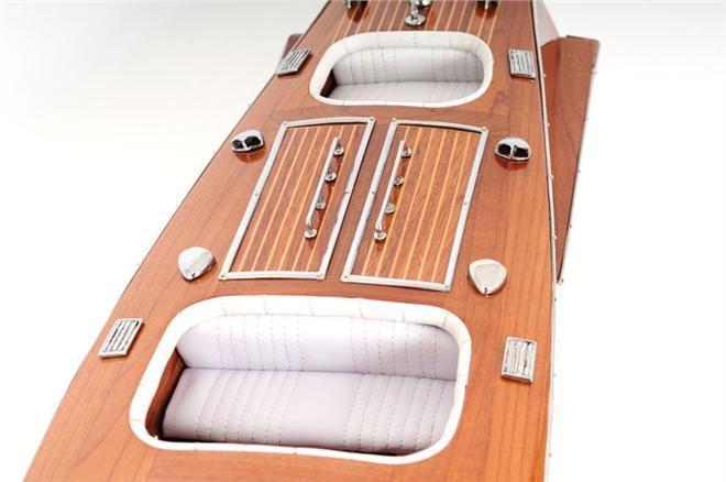 Model Motorboat Like Chris Craft Triple
