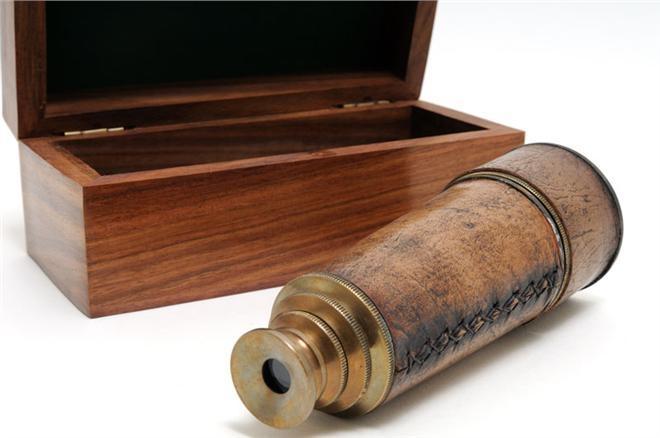 Telescope Hand-Held Wood Box New OM-13