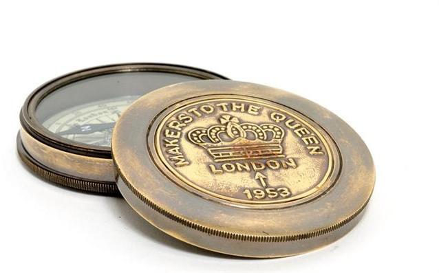 Compass Makers to the Queen Leather New