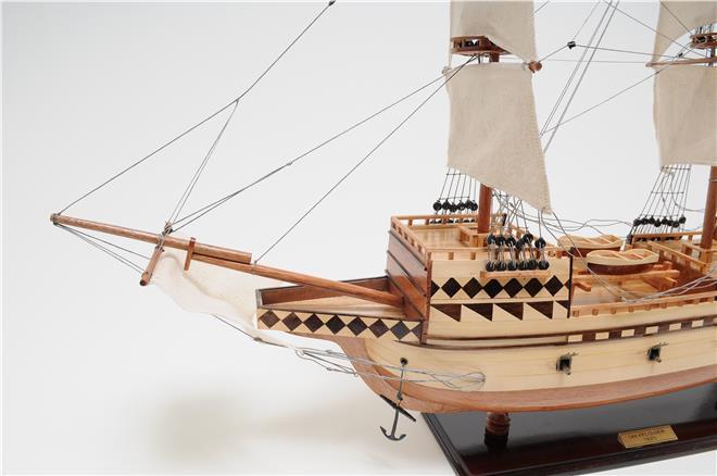 Model Ship Mayflower Medium Teak Rosewood