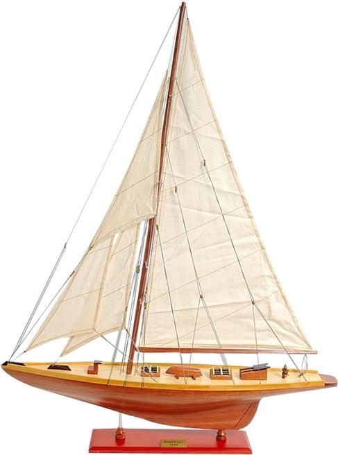 Model Yacht Shamrock Mid Section Wood Base