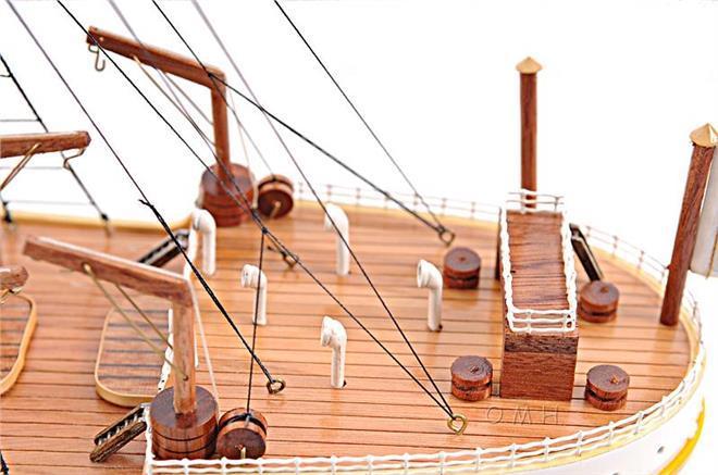 Model Ship Titanic Boats Sailing Medium