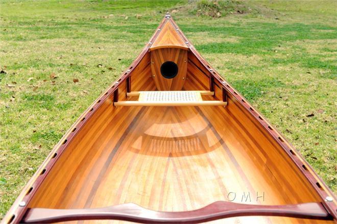 Canoe 18-Ft Clear Marine Vanish Varnish