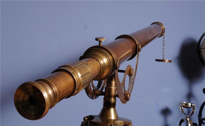 New 40-Inch Telescope With Stand OM-12