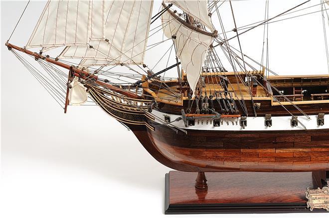 Model Ship USS Constellation Wood Base 100%