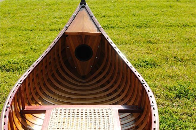 Canoe With Ribs 6-Ft glass Wooden Western