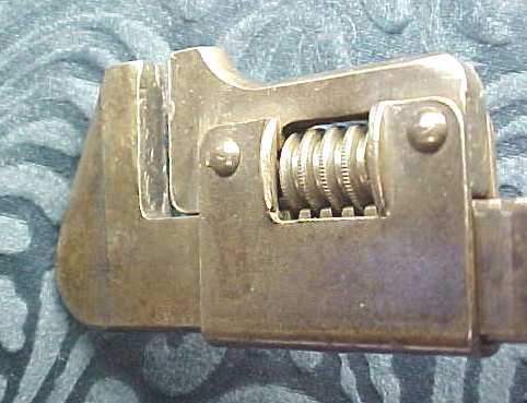 Wakefield Adjustable 9