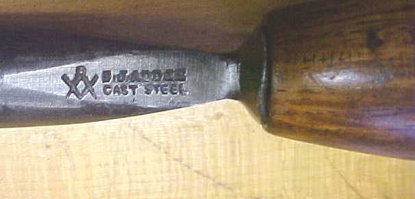 Addis No. 11 Special Fish Tail Gouge Chisel
