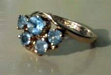 Ring 14 kt Sky Blue Topaz Cluster Ladies