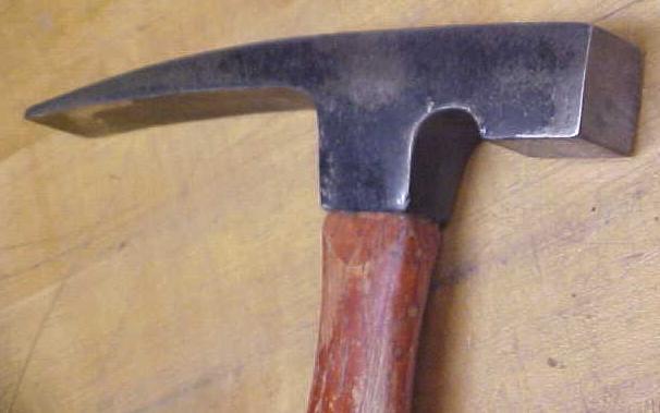 Plumb Brick Layer's Hammer Masons 24 oz.