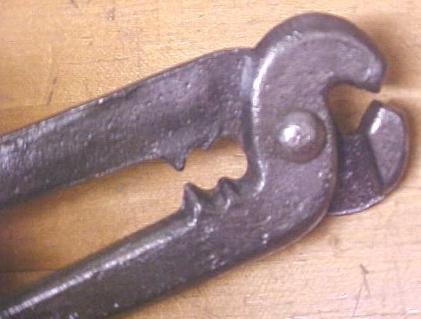 Dreadnaught Chain Pliers Antique