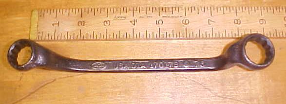 Ford 10 inch Combination Box Wrench M 01A-17017B 76