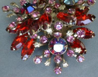 Brooch Pin Red Floral Spray Rhinestone Exquisite