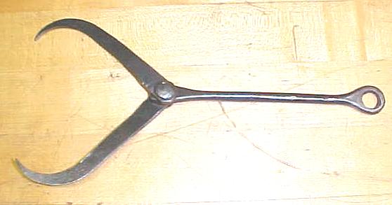 Primitive Outside Caliper Iron