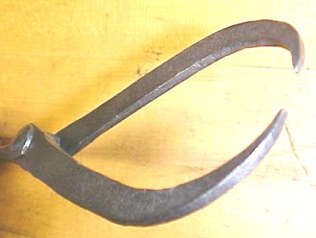 Primitive Outside Caliper Iron