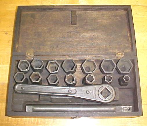 Mossberg No. 13 Socket Ratchet Wrench Socket Set + Box
