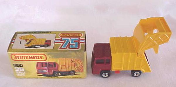 Matchbox No. 36 Refuse Truck MIB
