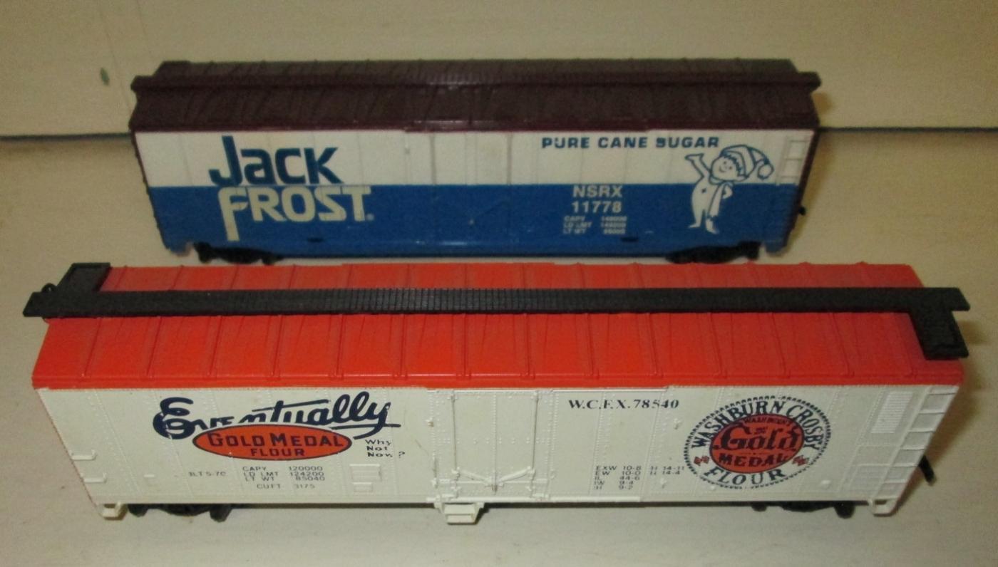 Train Cars HO Scale Jack Frost & Gold Metal (2) Box Cars
