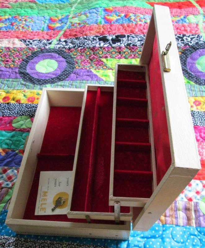 Mele Jewelry Box Leatherette Wooden Key
