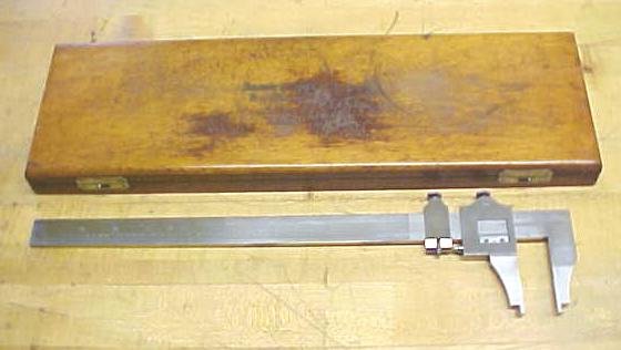 Brown & Sharpe No. 570 Vernier Calipers w/Box 12 Inch Capacity